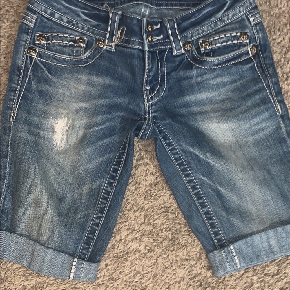 Assorted clothes - Picture 12 of 15